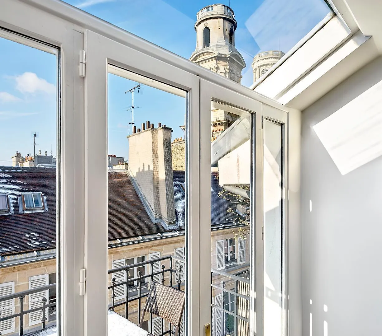 Saint Sulpice Towers Apartment Paris