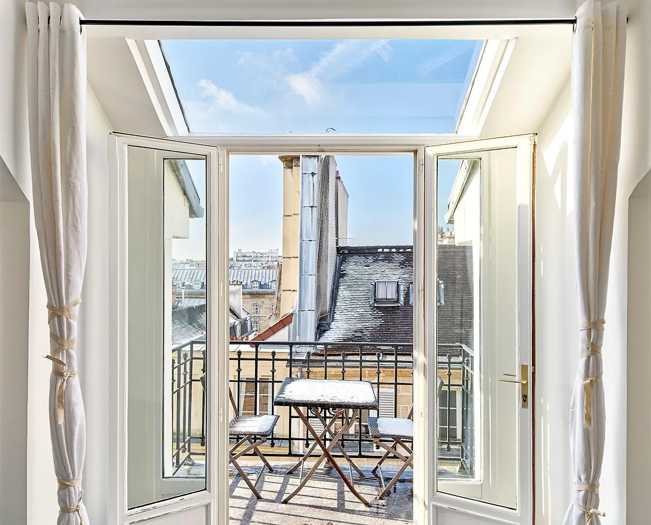 Saint Sulpice Towers Apartment Paris France